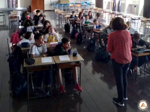 Psicóloga Letícia Bechara Emoções: Como lidar com as minhas e as dos outros?.