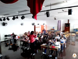 Psicóloga Letícia Bechara Emoções: Como lidar com as minhas e as dos outros?